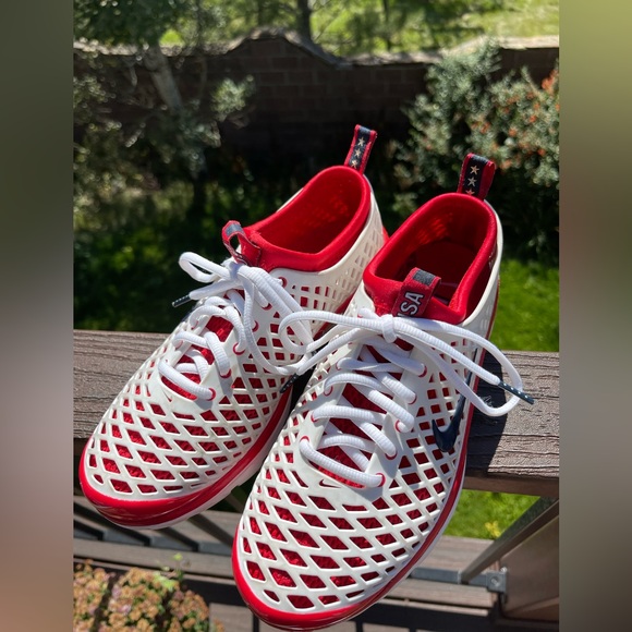 2008 Nike Rejuvenat8 USA Olympic Medal Stand Red & White Sneakers - Picture 2 of 16